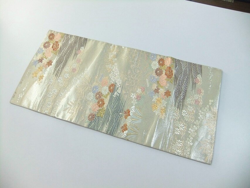 C506、値下‼️帯リメイク、インテリア、高級、豪華、テーブルセンター 16)2444】約30.5×65cm/小花文様/テーブルセンター/和風/帯リメイク