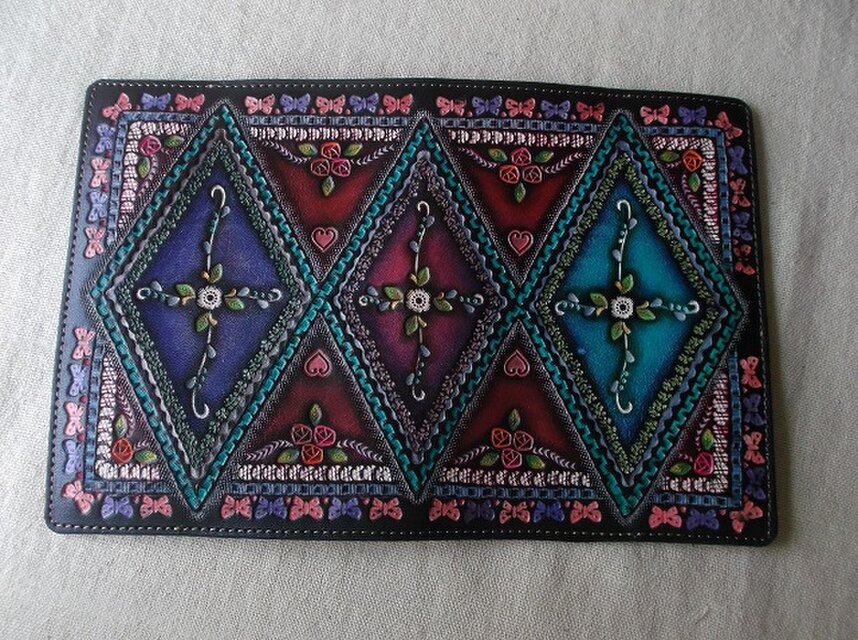 文庫サイズブックカバー 刻印、拭き染め 牛革 | iichi 日々の暮らしを