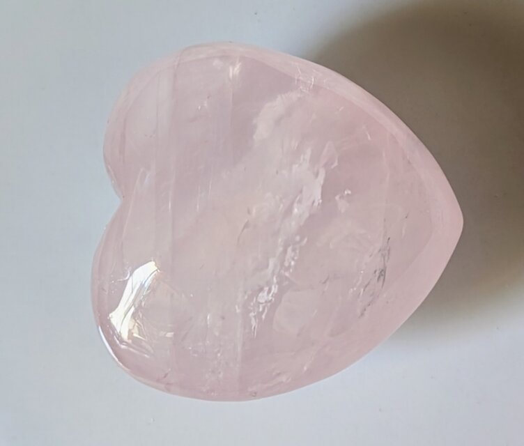 愛に溢れるクリスタル✨ハート型ローズクォーツの原石』 | iichi 日々