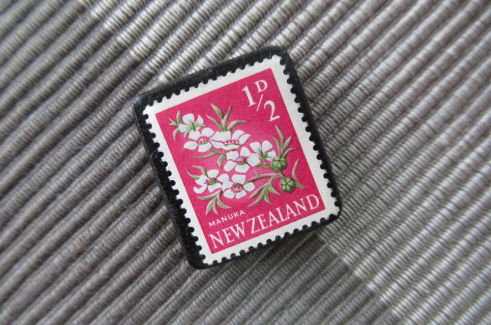 ニュージーランド1960年 花切手ブローチ10848 | iichi 日々の暮らしを