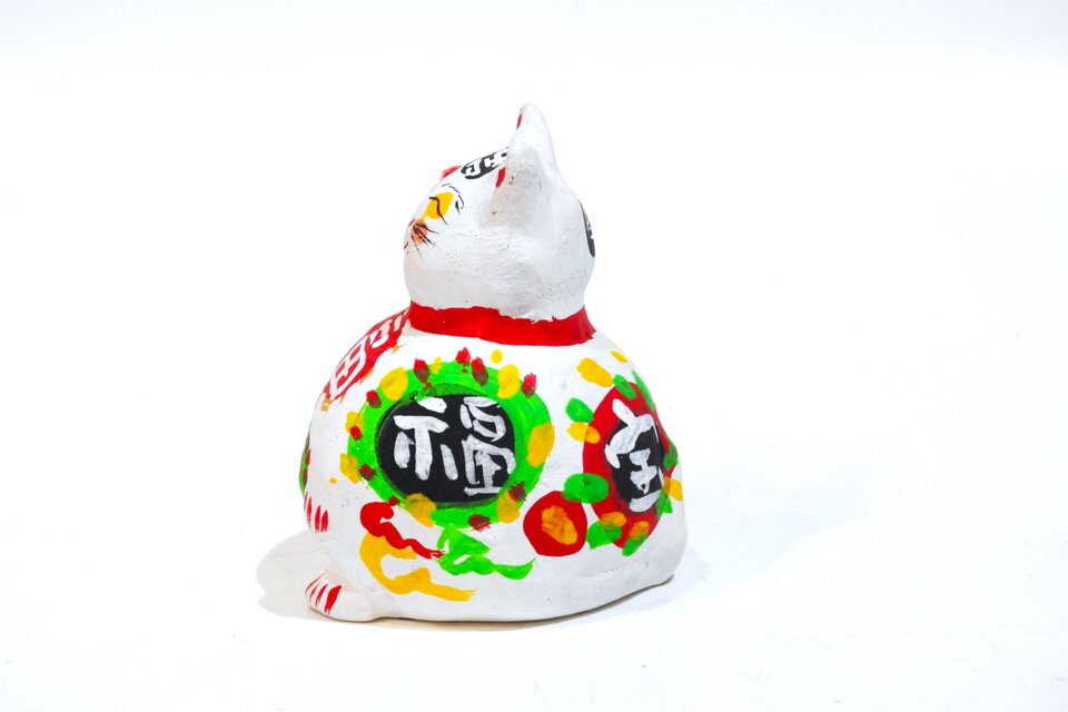 招き猫土人形（イビイnoriaki） | iichi 日々の暮らしを心地よくする
