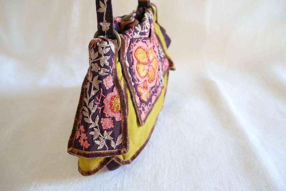 Jamin Puech Paris】フローラルの刺しゅう飾り スモールハンドバッグ