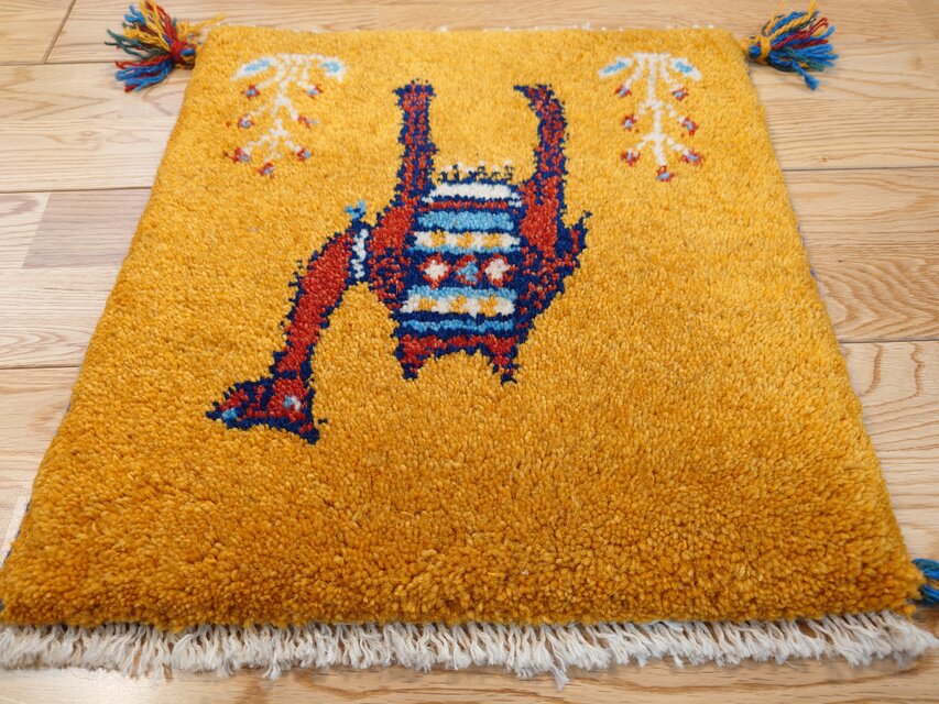ペルシャ ギャッベ ミニマット ラグ 横39x40㎝ ラクダ 黄金色 T3928G