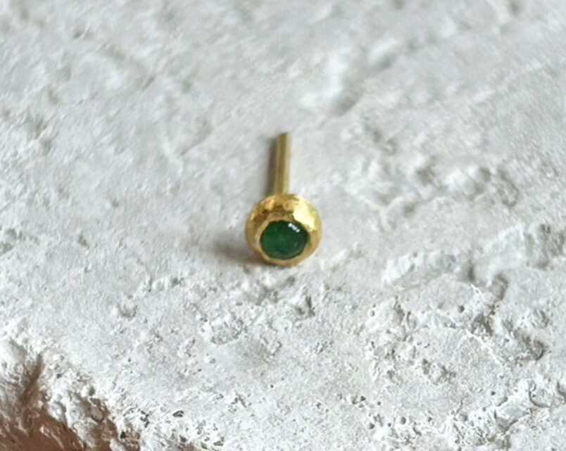K14 WG エメラルド スター ピアス パワーストーン ミス・ペルセフォネー K24 Pure Gold+Emerald 天然エメラルド 2mm純金スタッドピアス 片耳