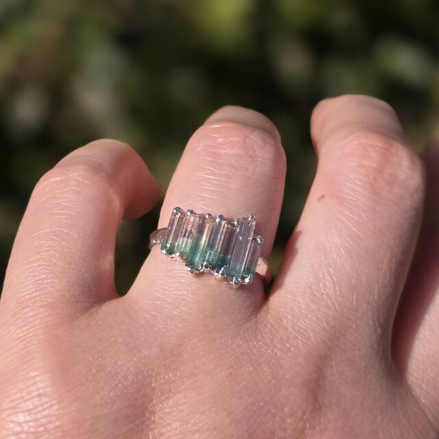 バイカラー トルマリン 原石のリズム 2.14ct ツメ留め シルバーSV925