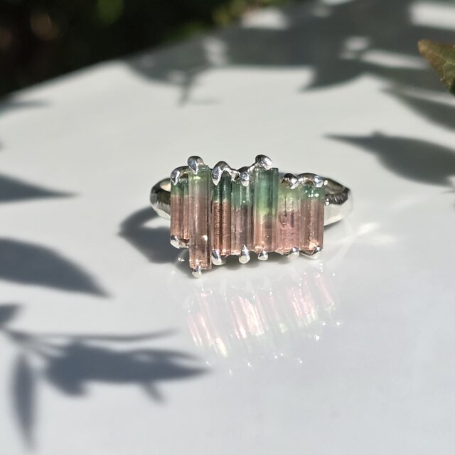 バイカラー トルマリン 原石のリズム 2.14ct ツメ留め シルバーSV925