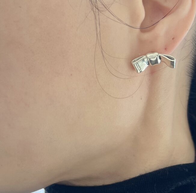 限定【片耳ピアス】リボンピアス➀ 約2.8g シルバーピアス シルバー925