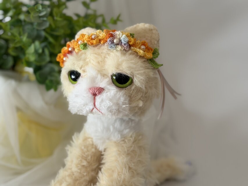 手編みアミグルミ グレーの猫 かぎ針編みの猫 手作りのあみぐるみ猫 ぬいぐるみ かわいいグレーの猫