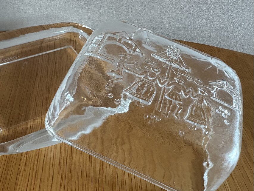 ドイツの古いガラスのバターケース | iichi 日々の暮らしを心地よく