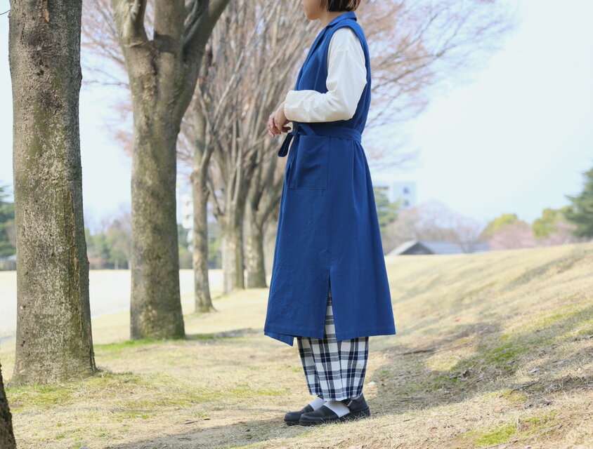 藍染（備後節織・中紺）の襟付きジレワンピース | カシュクール2way