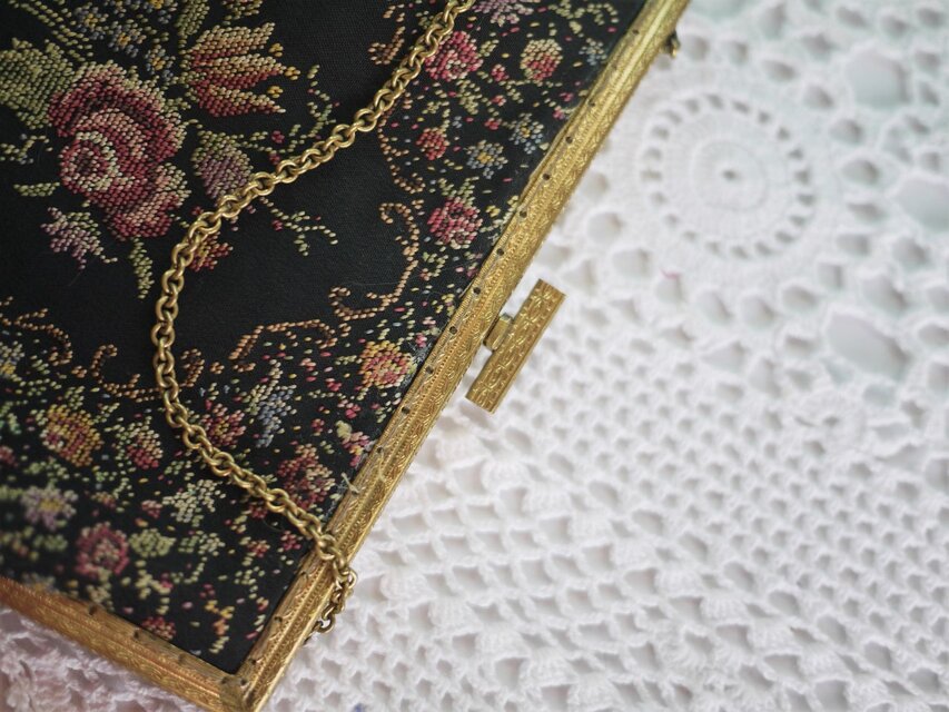 プチポワン刺繍 アンティークばっぎ ドイツ | iichi 日々の暮らしを