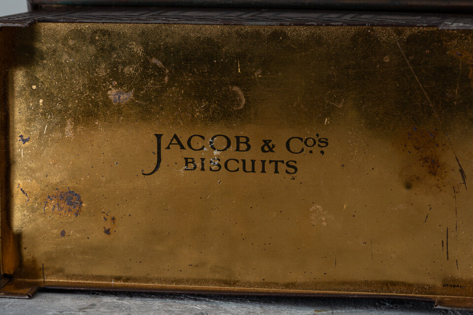 Jacob & Co ビスケット缶 ジャコビアン調 ログボックス型 イギリス