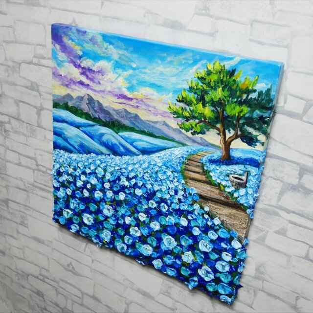 世界に一枚】青の輝きを描く油彩画「幸せを運ぶ青い丘」北欧風