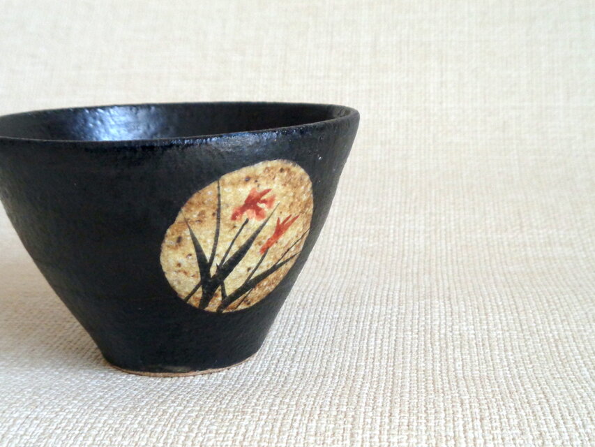 花文抹茶碗c | iichi 日々の暮らしを心地よくするハンドメイドや