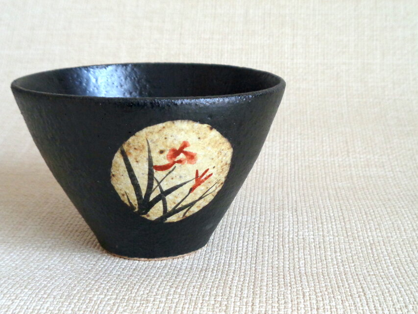 花文抹茶碗e | iichi 日々の暮らしを心地よくするハンドメイドや