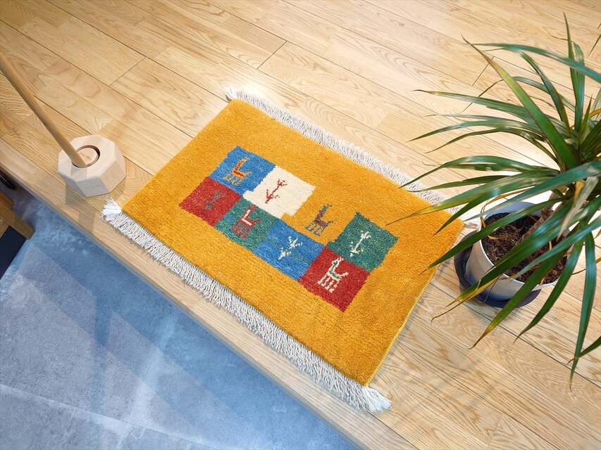 ペルシャ ダバールギャッベ 玄関マット ラグ 59×38㎝ 横柄 パネル柄