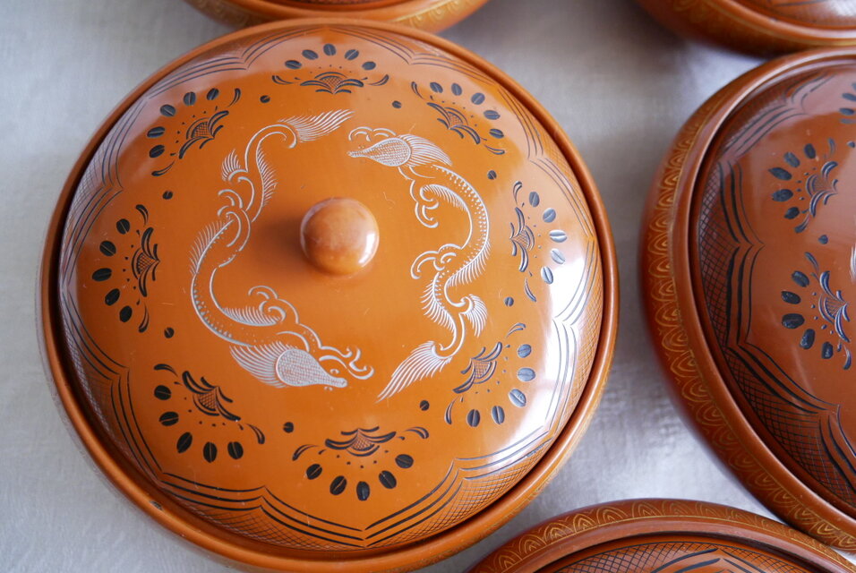 日本製漆器 蓋付の煮物椀7客セット 龍落子文様（沈金・蒟醤） | iichi