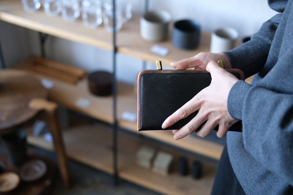 new】longwallet ＜ホースバット革 #black＞ 01 | iichi 日々の暮らし