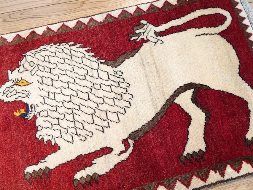 ペルシャ オールドギャッベ アマレバフト ラグ 95x67cm 茜色