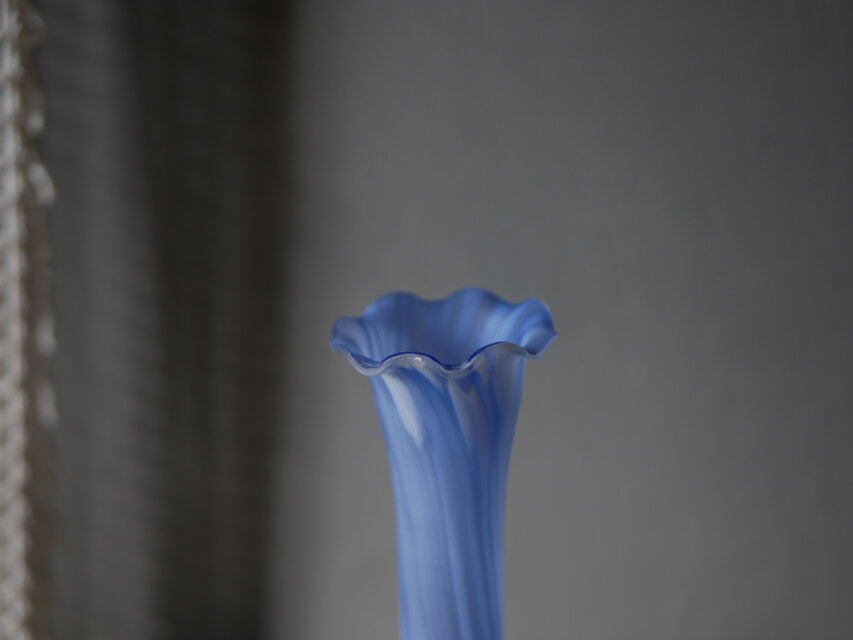 サテンガラス アンティーク フラワーベース 花器 花瓶 アンティークの