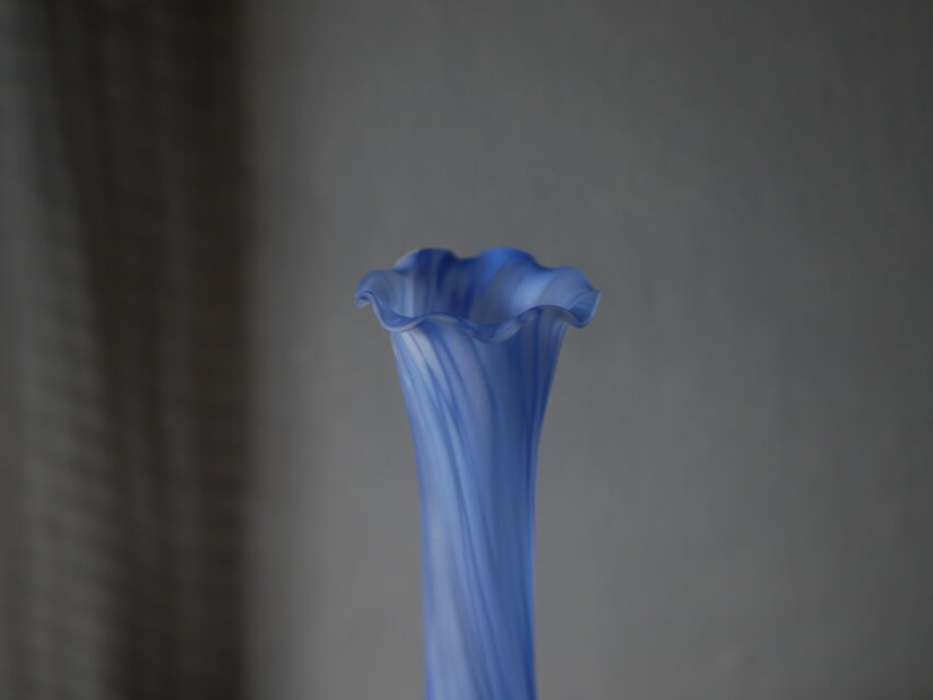 サテンガラス アンティーク フラワーベース 花器 花瓶 アンティークの