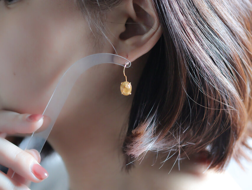 一点もの｜光が満ちる ルチルクォーツ ゴールド ピアス フックピアス