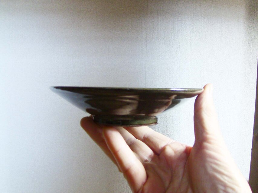 三島手小皿（象嵌） | iichi 日々の暮らしを心地よくするハンドメイド