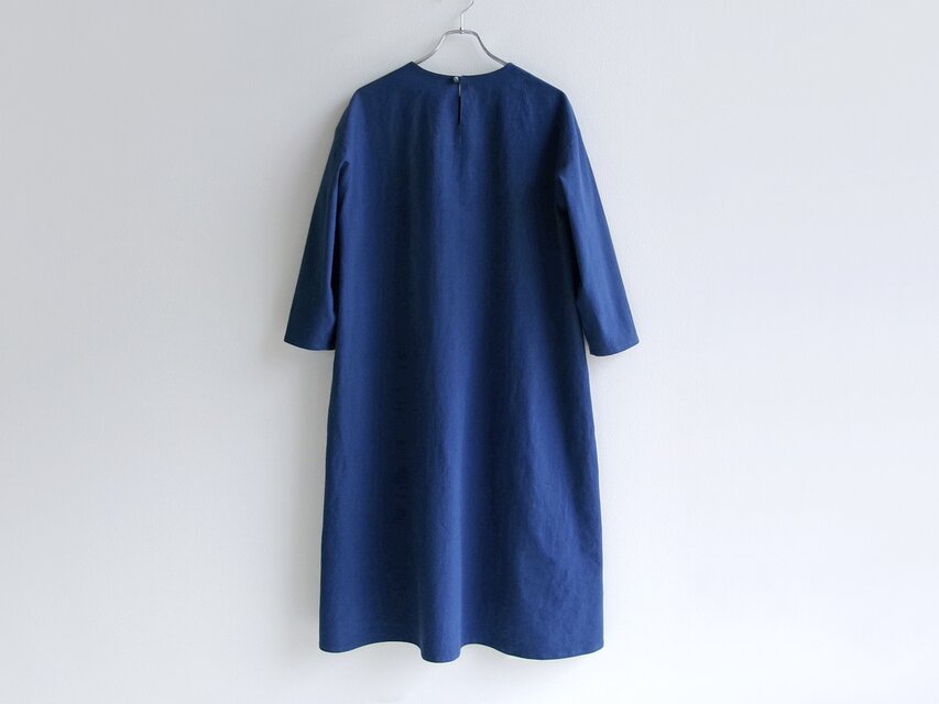 国産綿麻キャンバス（青）のシンプルなワンピース | iichi 日々の