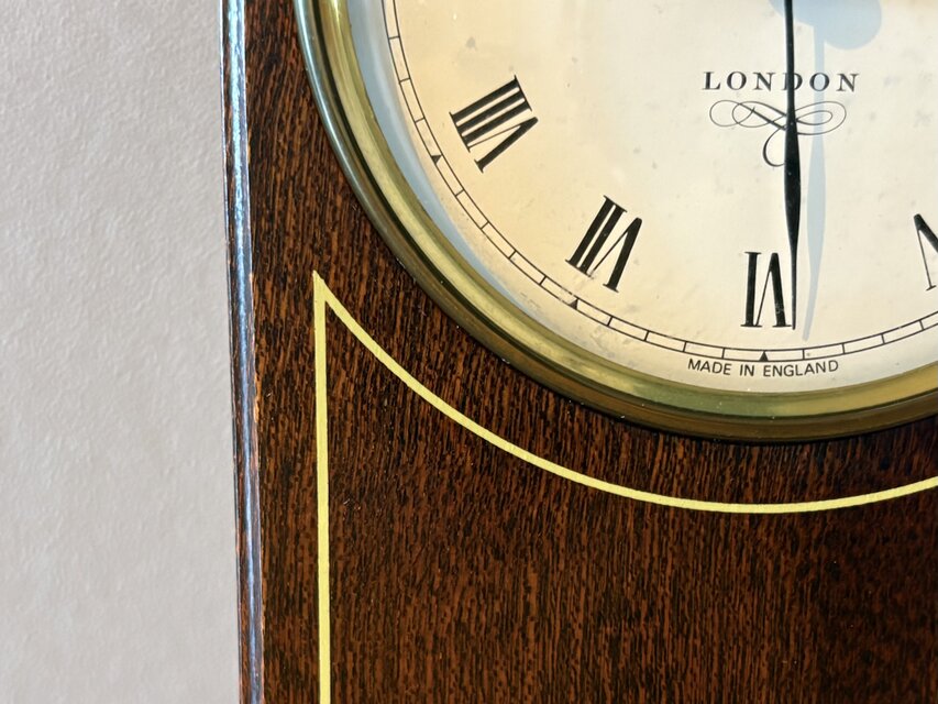Knight Gibbins 英国製 ウォールクロック ミッドセンチュリー 北欧 英国の古い高貴な置き時計 Knight & Gibbins | iichi 日々の暮らしを