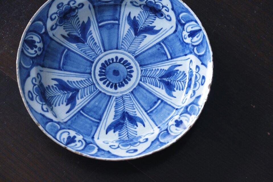 18世紀 Delft デルフト 青絵 絵皿 平皿 22.2cm アンティーク 0502571