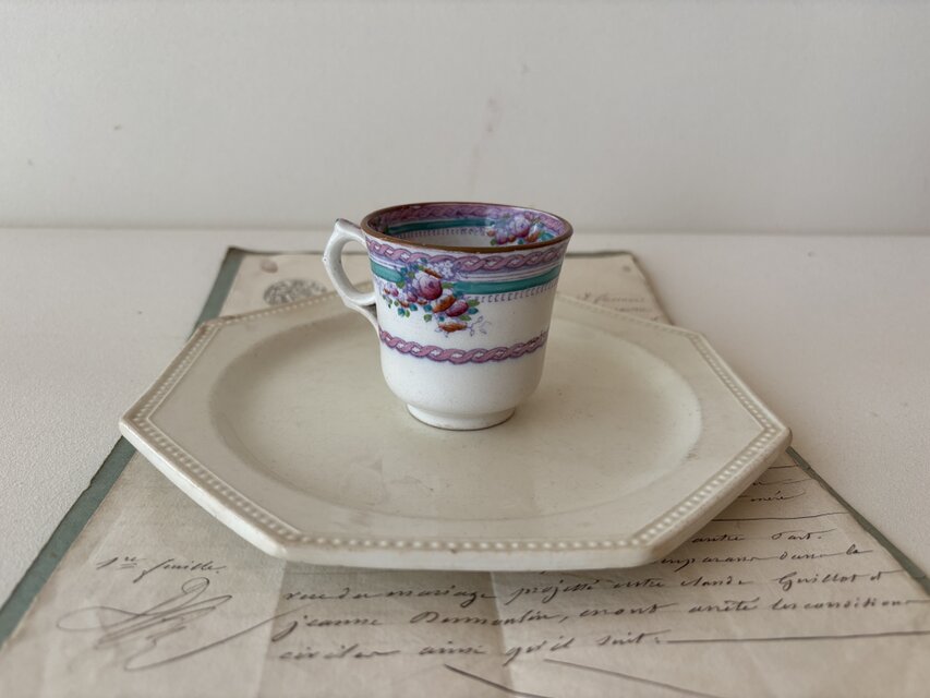 フランスアンティーク 小花模様が愛らしい手彩色（ハンドペイント）の