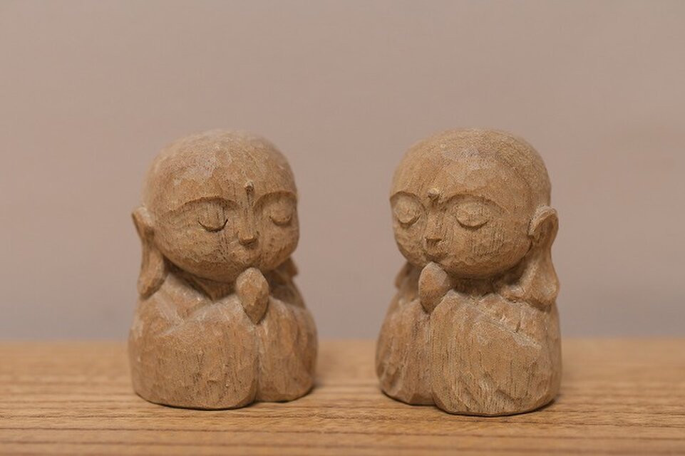 小さなお地蔵ちゃん1 | iichi 日々の暮らしを心地よくする