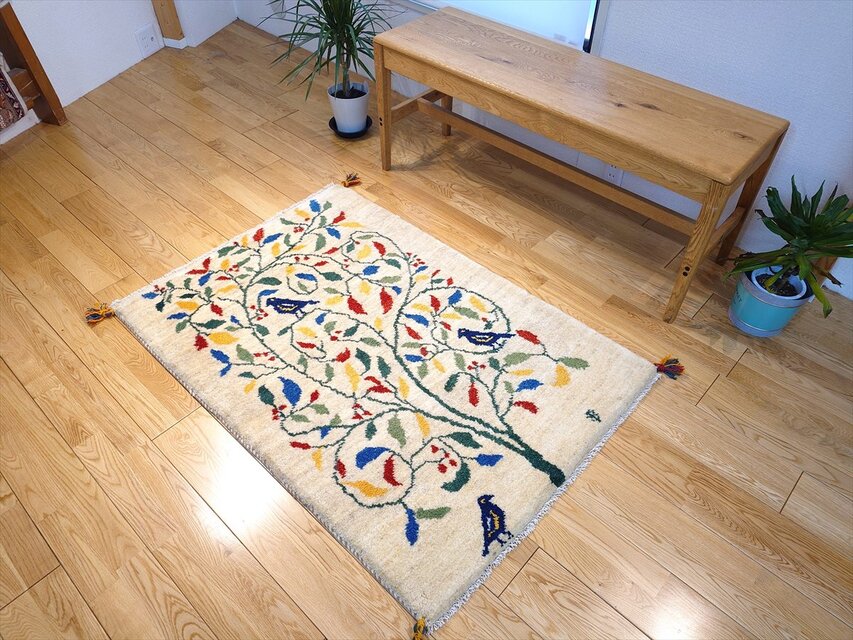 中近東製ギャッベ ペルシャ ギャッベ マット大 ラグ 118x80cm 鳥 蔦 ベージュ RJ15313