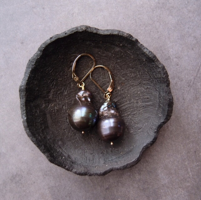 K14gf】Fishtail Baroque Pearl Earrings／オイスターバロックパール