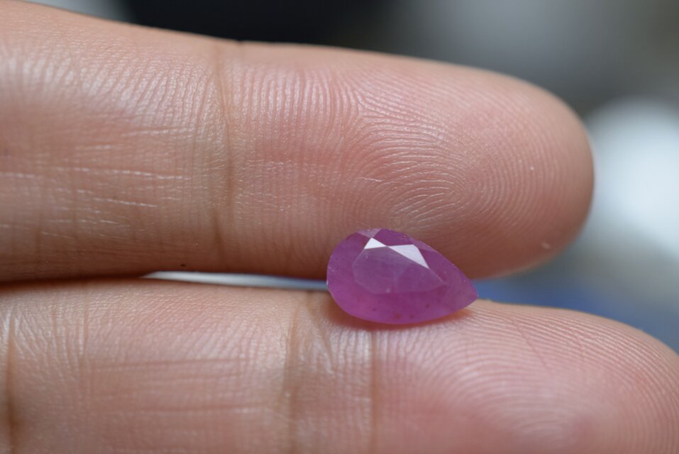 RS13-64 非加熱 1.54ct ミルキー 明るいピンク紫 サファイア べドナム