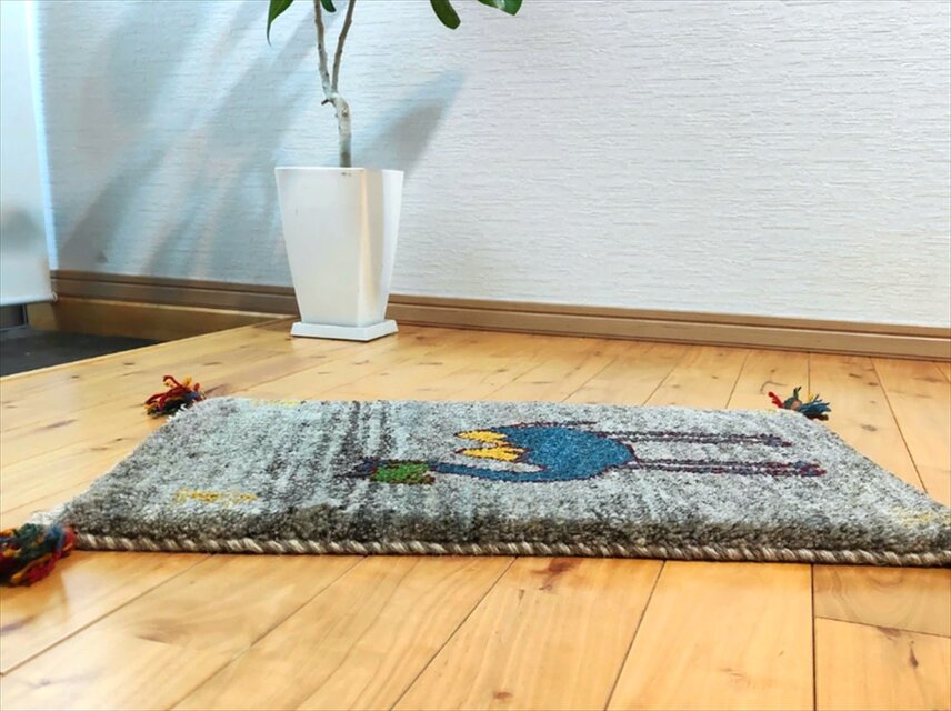 大判ギャッベ 200×195 グレーの刺繍ラグ ペルシャ ギャッベ 玄関マット小 ラグ 61x39cm グレー ラクダ NN20254