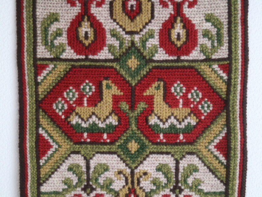 スウェーデンで見つけたツヴィスト刺繍のタペストリー No.6747 | iichi