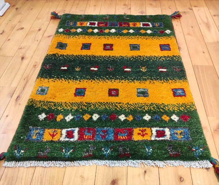 ペルシャ ギャッベ 玄関マット ラグ 87x60cm 黄金色 緑色 ヤギ 羊 生命