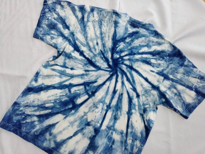 藍染めTシャツ Lサイズ〈厚手〉 | iichi 日々の暮らしを心地よくする