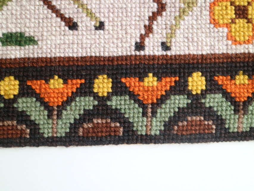 スウェーデンで見つけたツヴィスト刺繍のタペストリー No.6767 | iichi