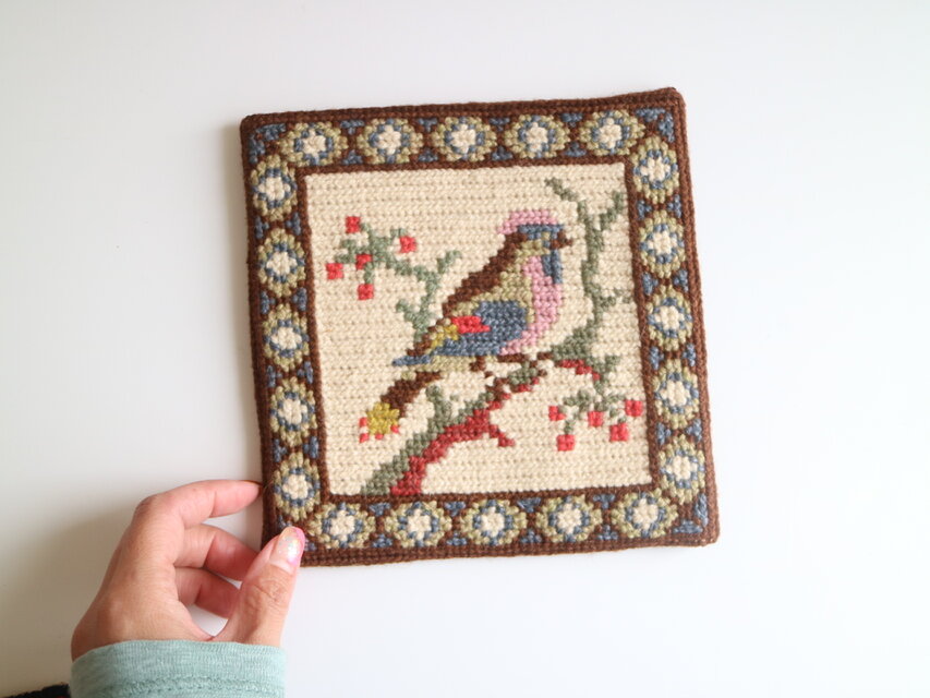 スウェーデンで見つけたツヴィスト刺繍のタペストリー No.6760 | iichi