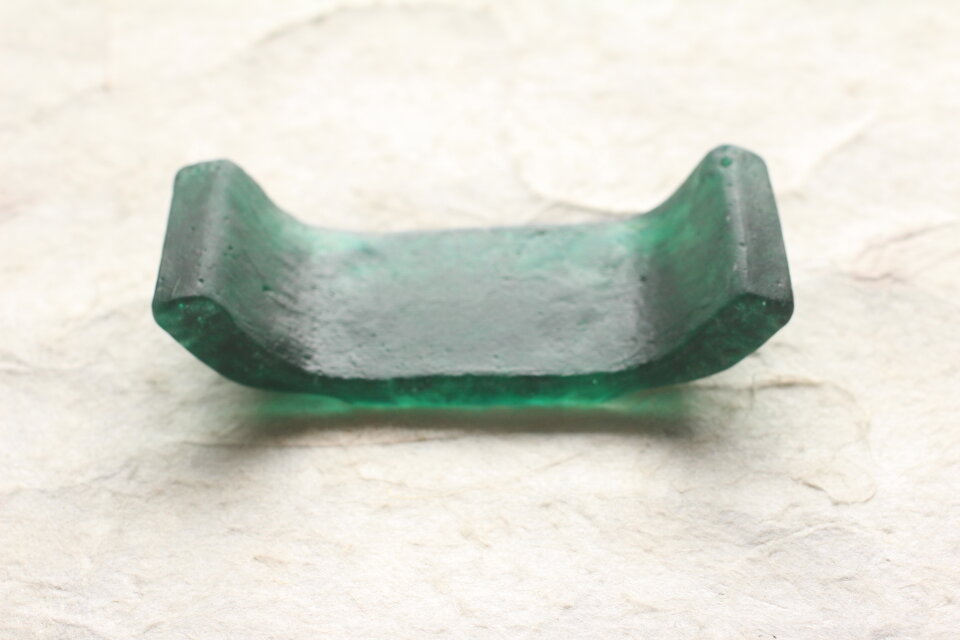 ガラス製 書道具 墨床 forest green | iichi 日々の暮らしを心地よく
