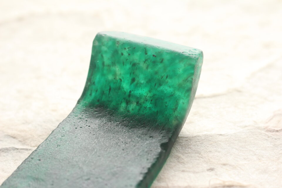 ガラス製 書道具 墨床 forest green | iichi 日々の暮らしを心地よく
