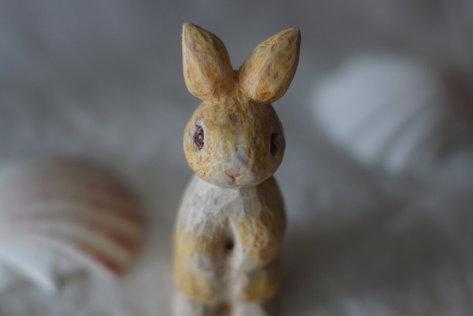 kawaiiうさぎ 木彫り | iichi 日々の暮らしを心地よくするハンドメイド