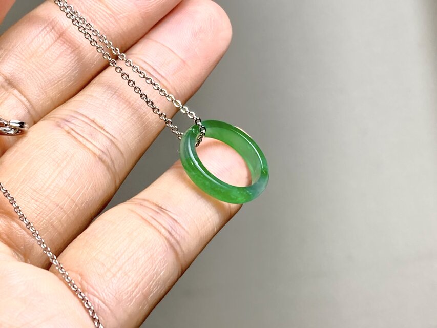 RS13-84 上品 宝石質 氷種 陽緑 グアテマラ産 天然 A貨 本翡翠 ルース