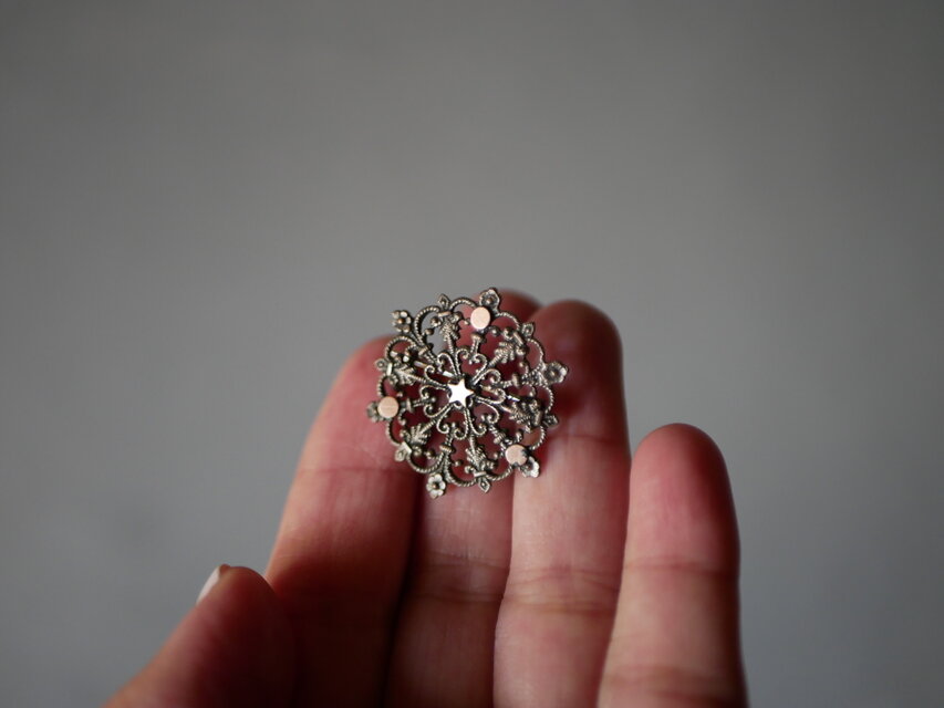 Filigree brooch, フランスアンティーク ブロカントのある暮らし