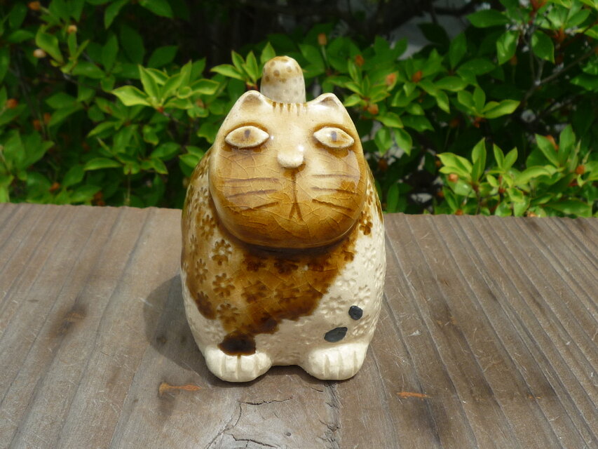 猫の置物 | iichi 日々の暮らしを心地よくするハンドメイドや