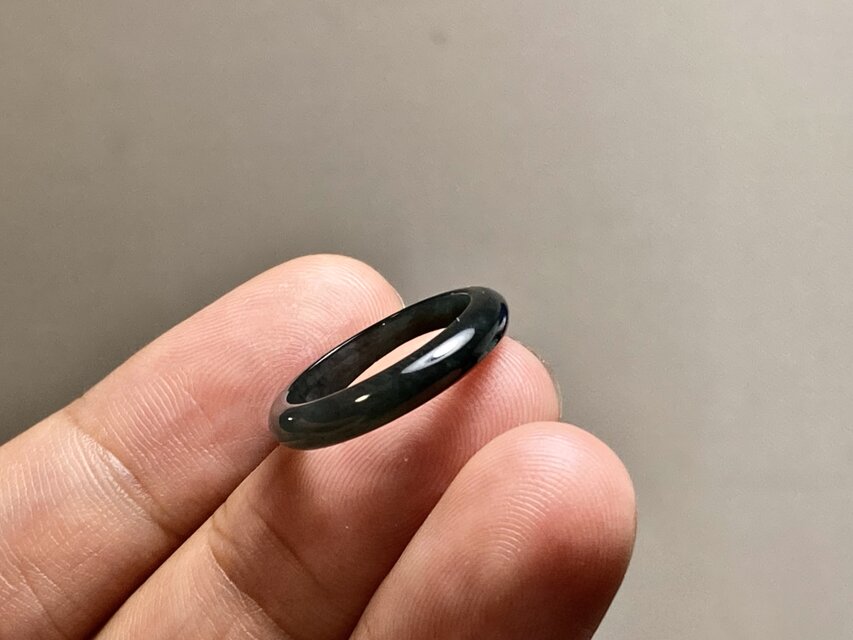 L18-10 ピンキーリング 黒翡翠 氷糯種 7.5号 グアテマラ産 A貨 本翡翠