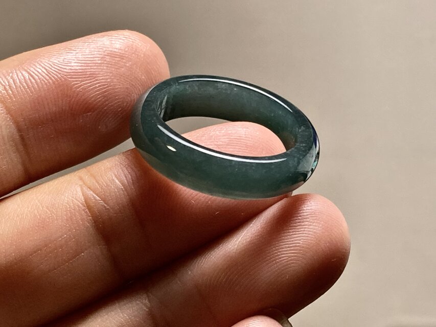 L18-13 氷糯種 紺色 16.5号 グアテマラ産 A貨 本翡翠 くりぬき リング