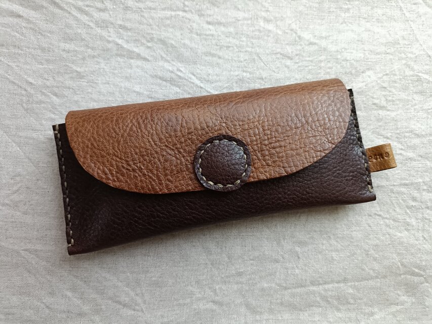ご確認用　牛革 ダークチョコ ペンケース　オイルレザー pen case マスタード✗ダークブラウン オイルシュリンクレザー | iichi